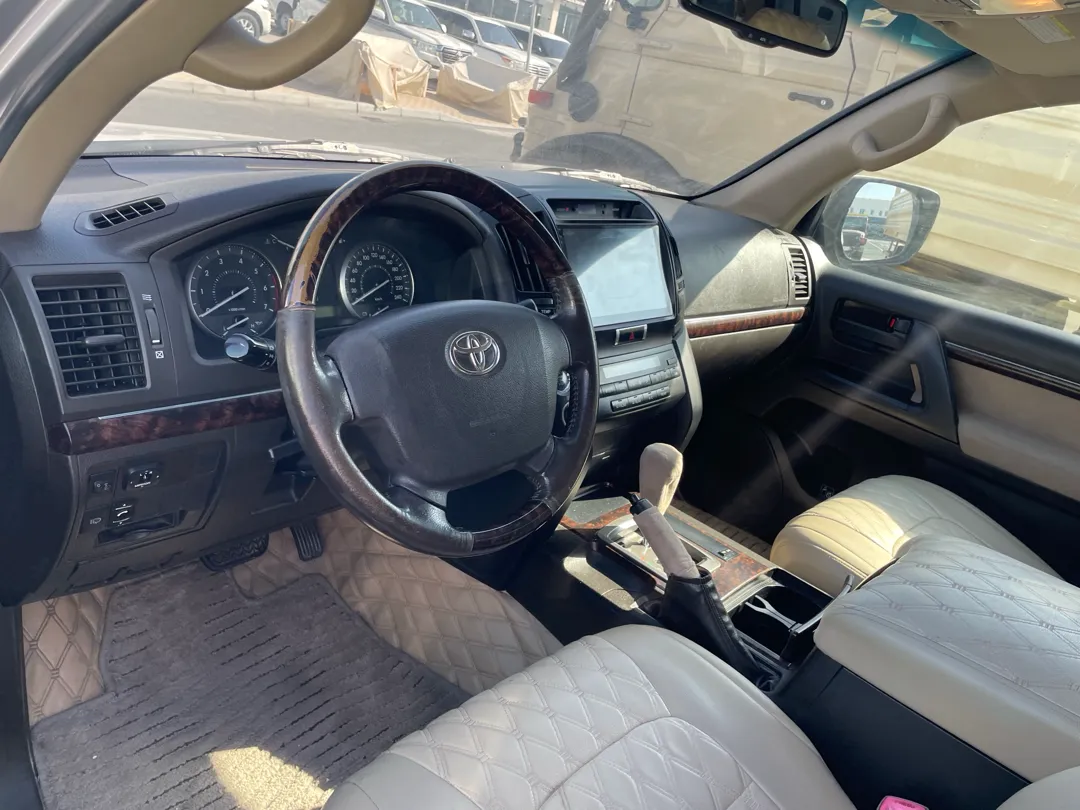 Toyota Land Cruiser GX.R 2010 - Image 3