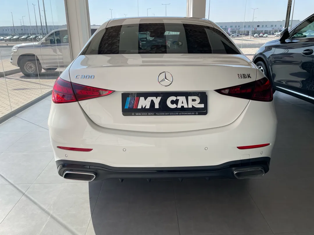 Mercedes-Benz C-Class Sedan 300 2023 - Image 3