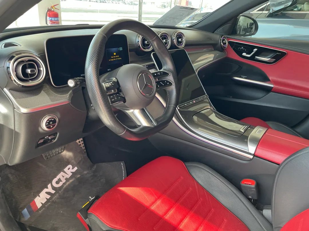 Mercedes-Benz C-Class Sedan 300 2023 - Image 4