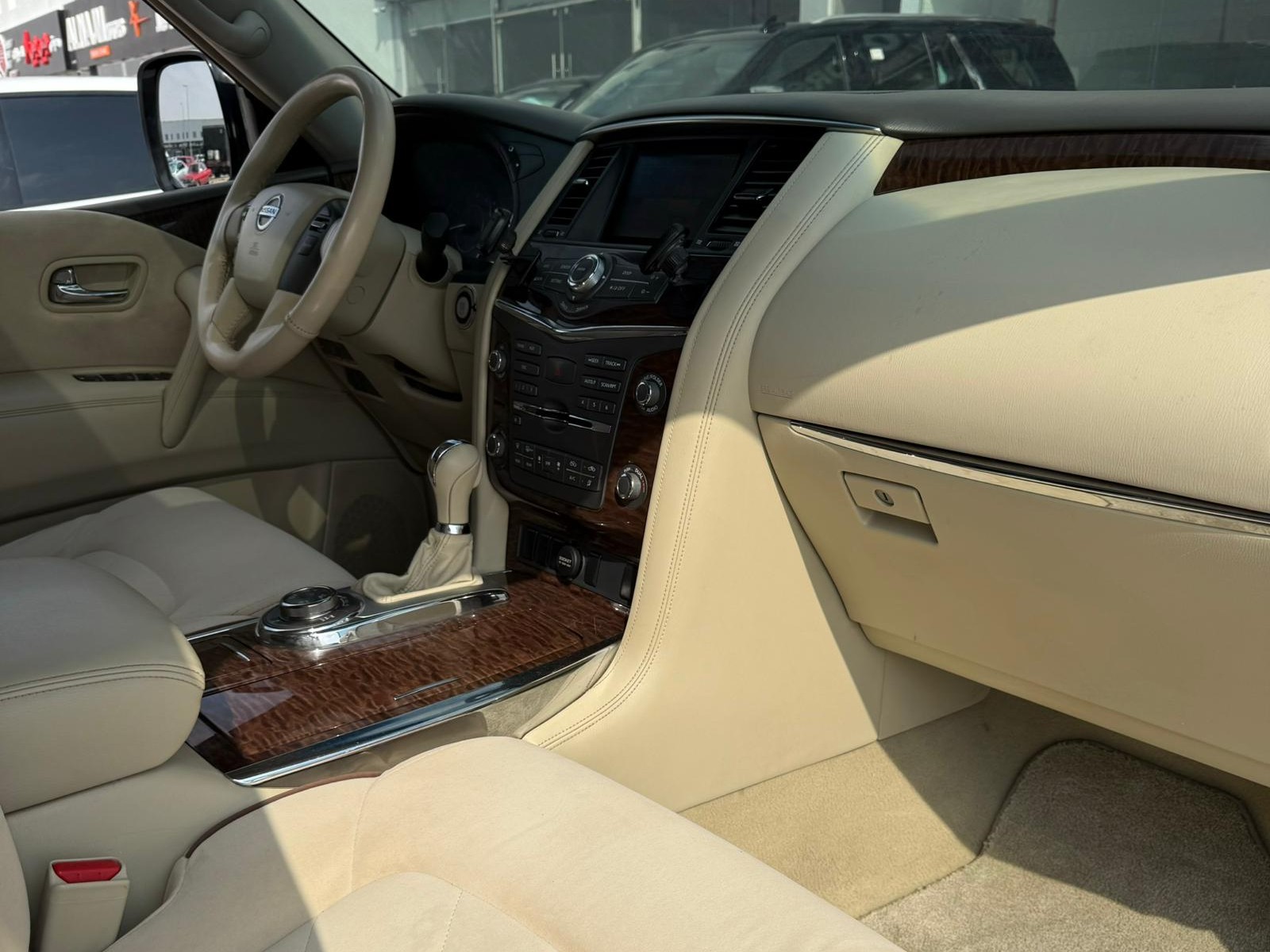 Nissan Patrol SE 2015 - Image 2
