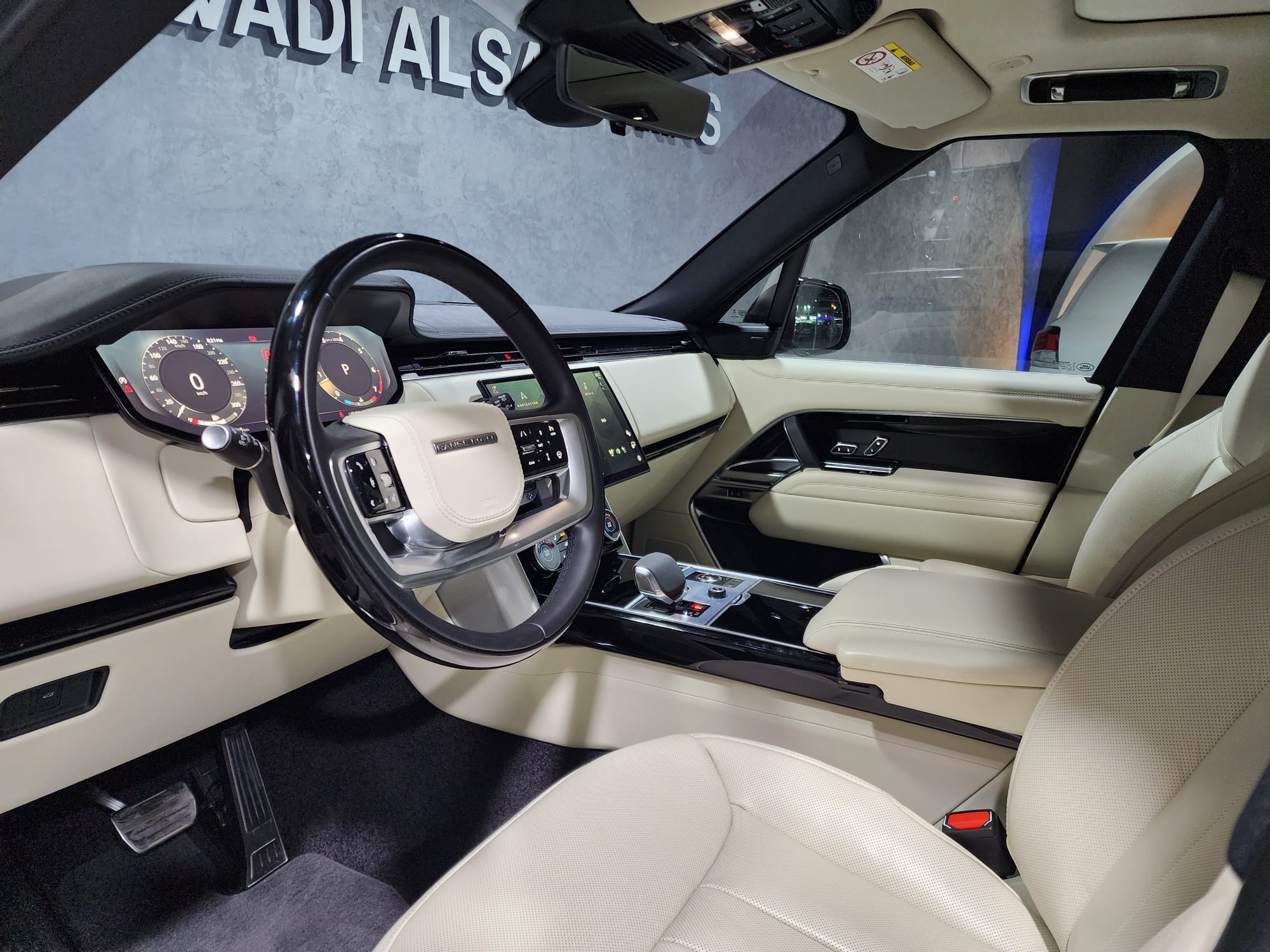 Land Rover Range Rover Vogue 2023 - Image 3