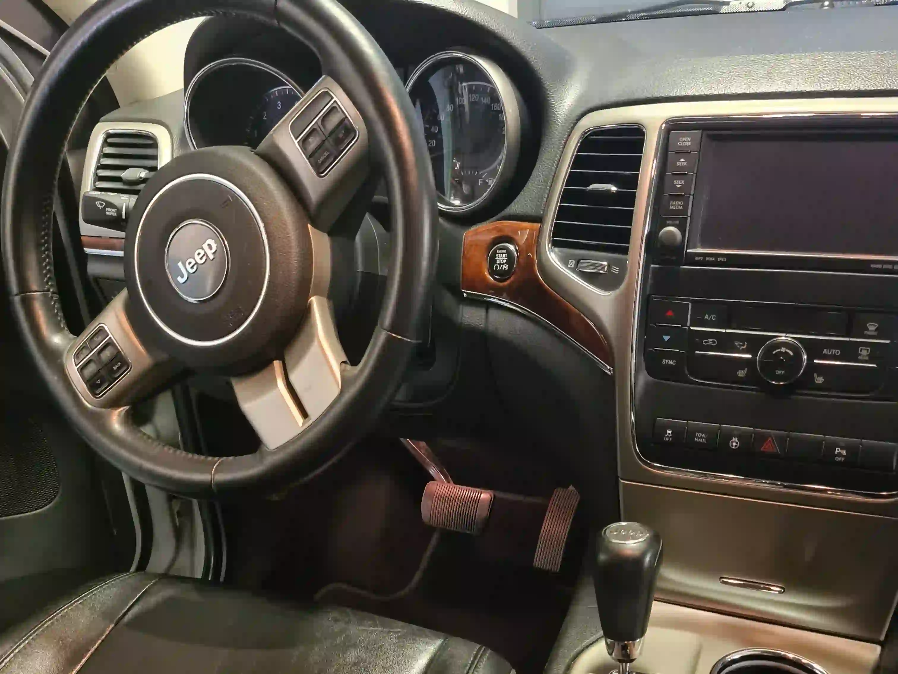 Jeep Grand Cherokee Limited 2013 - Image 4