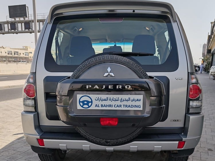 Mitsubishi Pajero - Image 2
