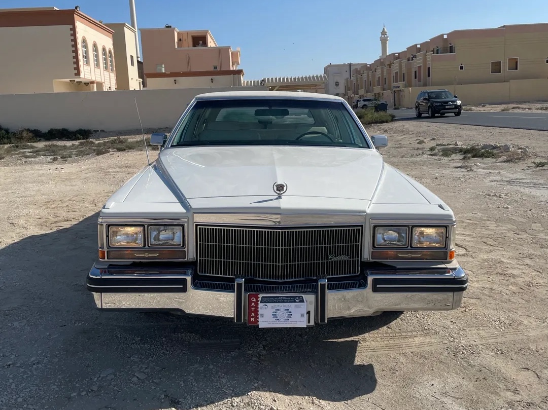 كاديلاك كلاسيك 1985 - Image 1
