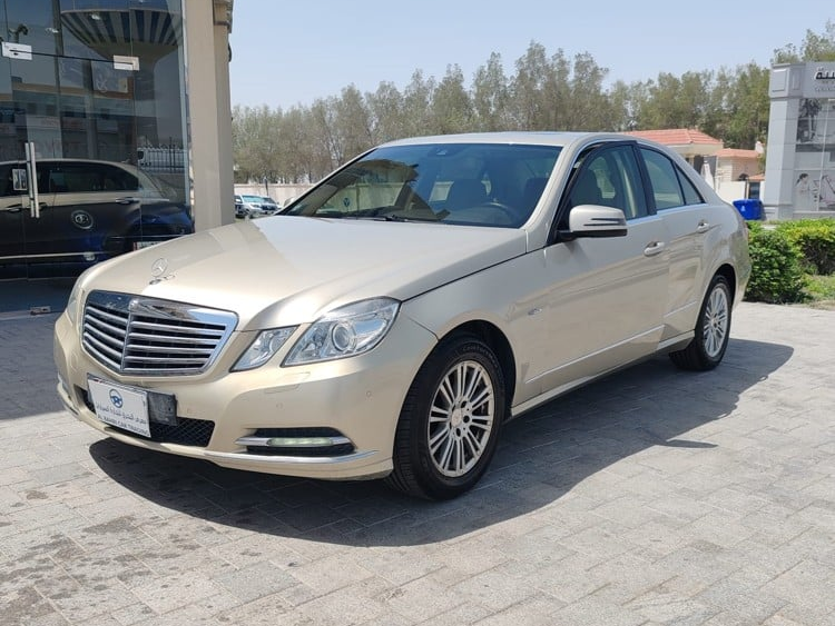 Mercedes-Benz E-Class Sedan 200