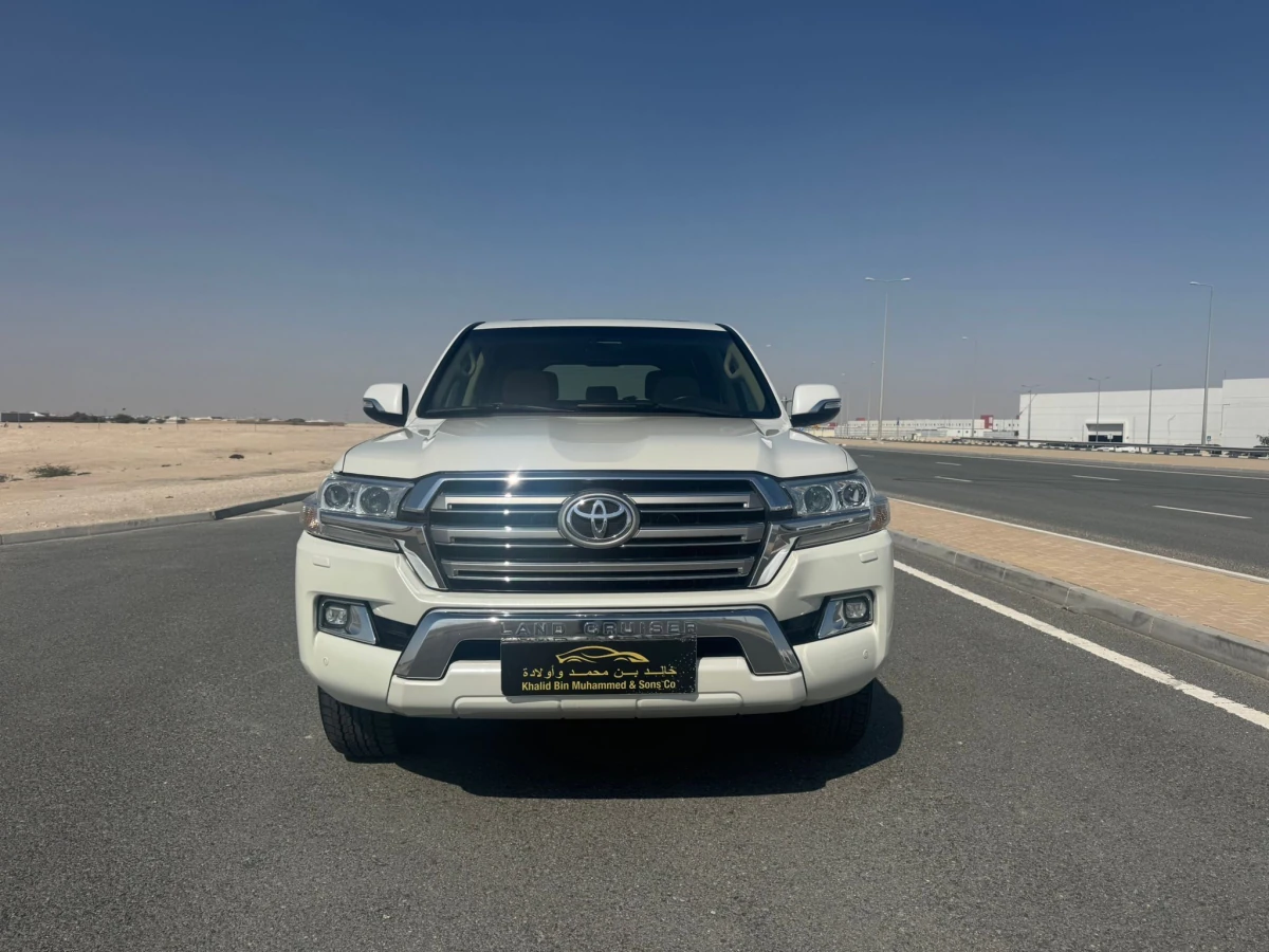 Toyota Land Cruiser GXR v8 2016