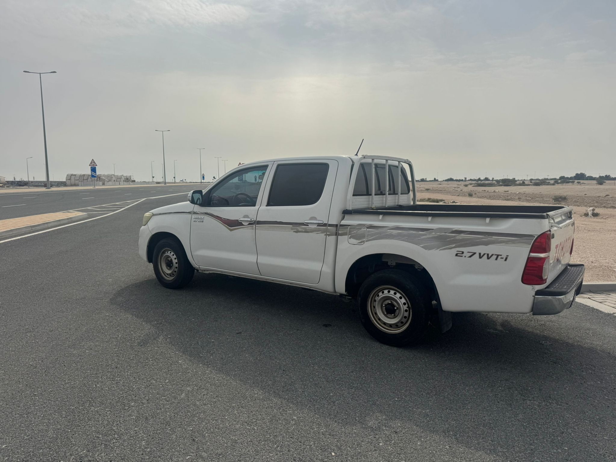Toyota Hilux 2.7 2015 - Image 4