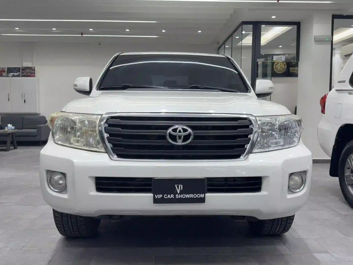 Toyota Land Cruiser GX 2013