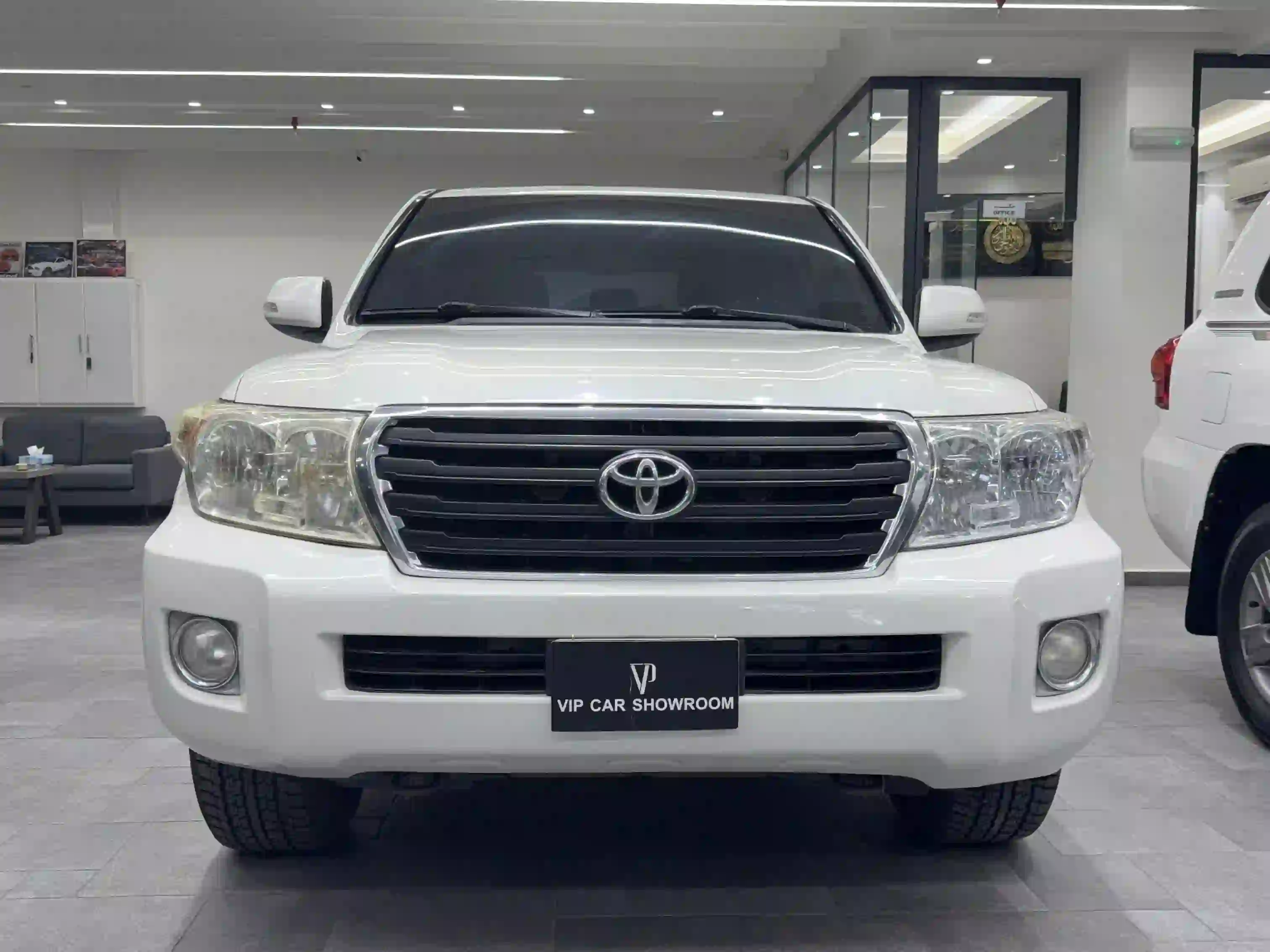 Toyota Land Cruiser GX 2013 - Image 1