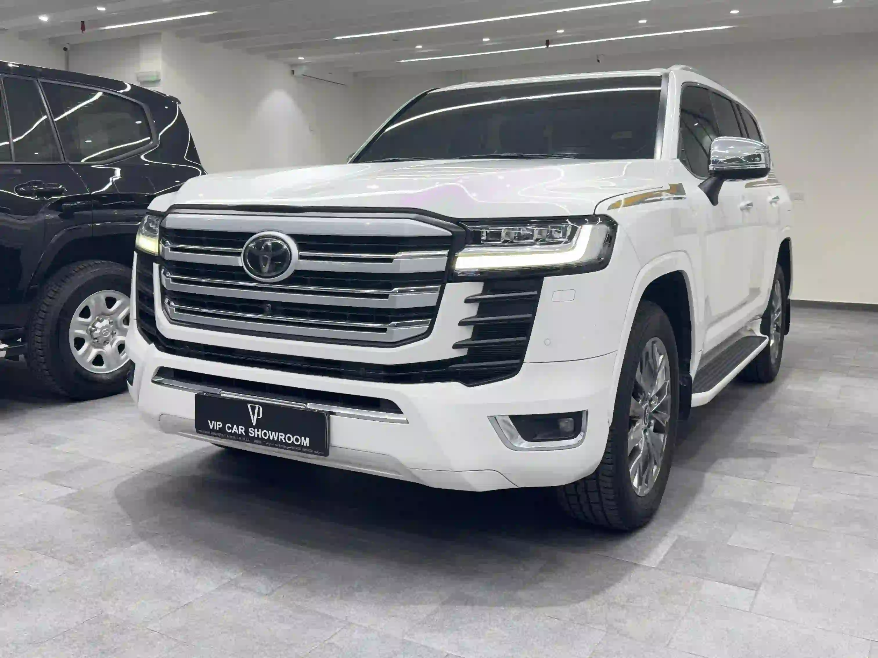 Toyota Land Cruiser VXR Twin Turbo 2022 - Image 3