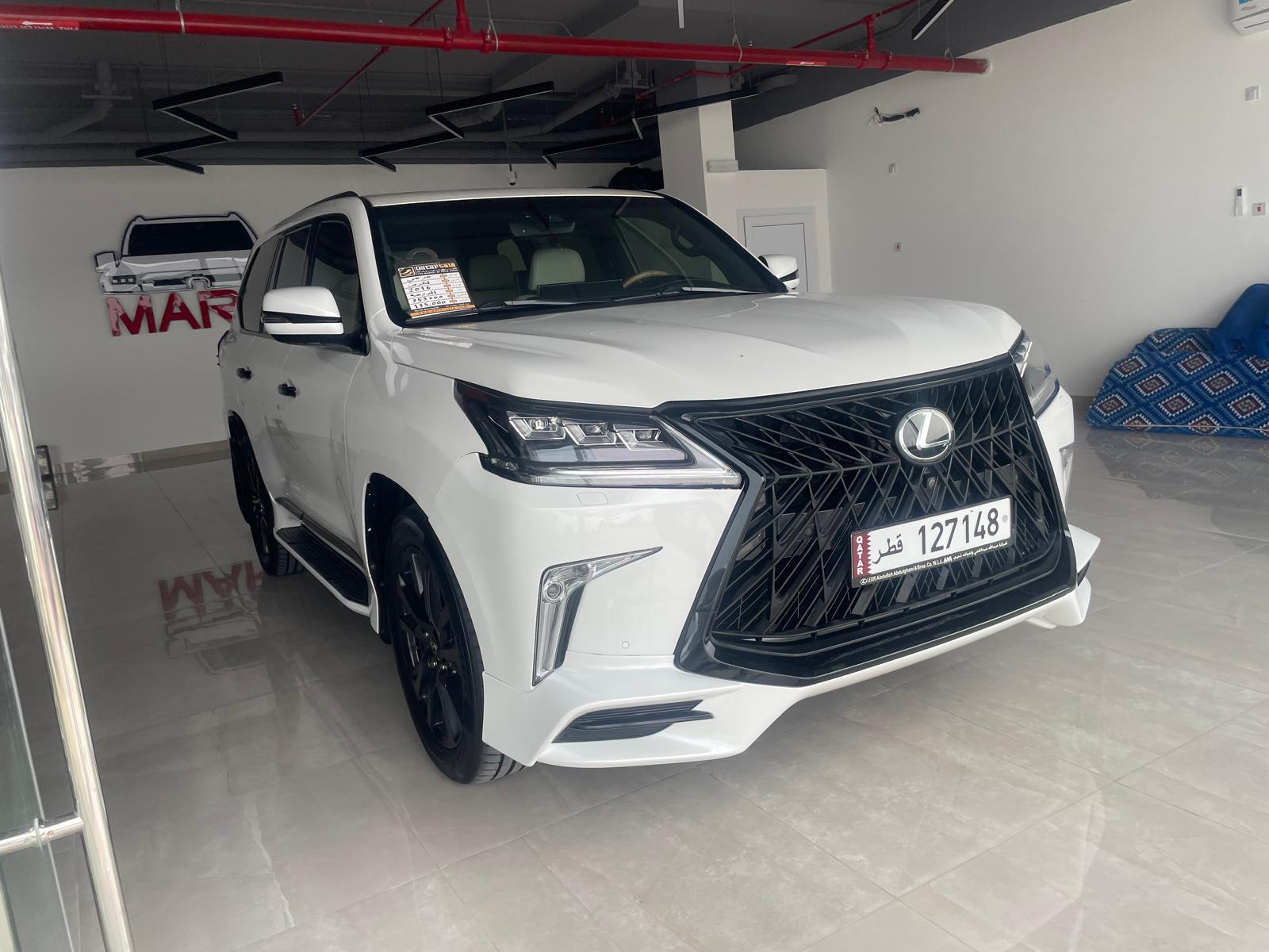 Lexus LX 570 2016 - Image 1