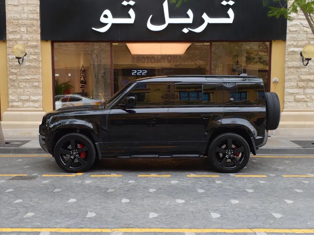 Land Rover Defender X Dynamic 2021 - Image 3
