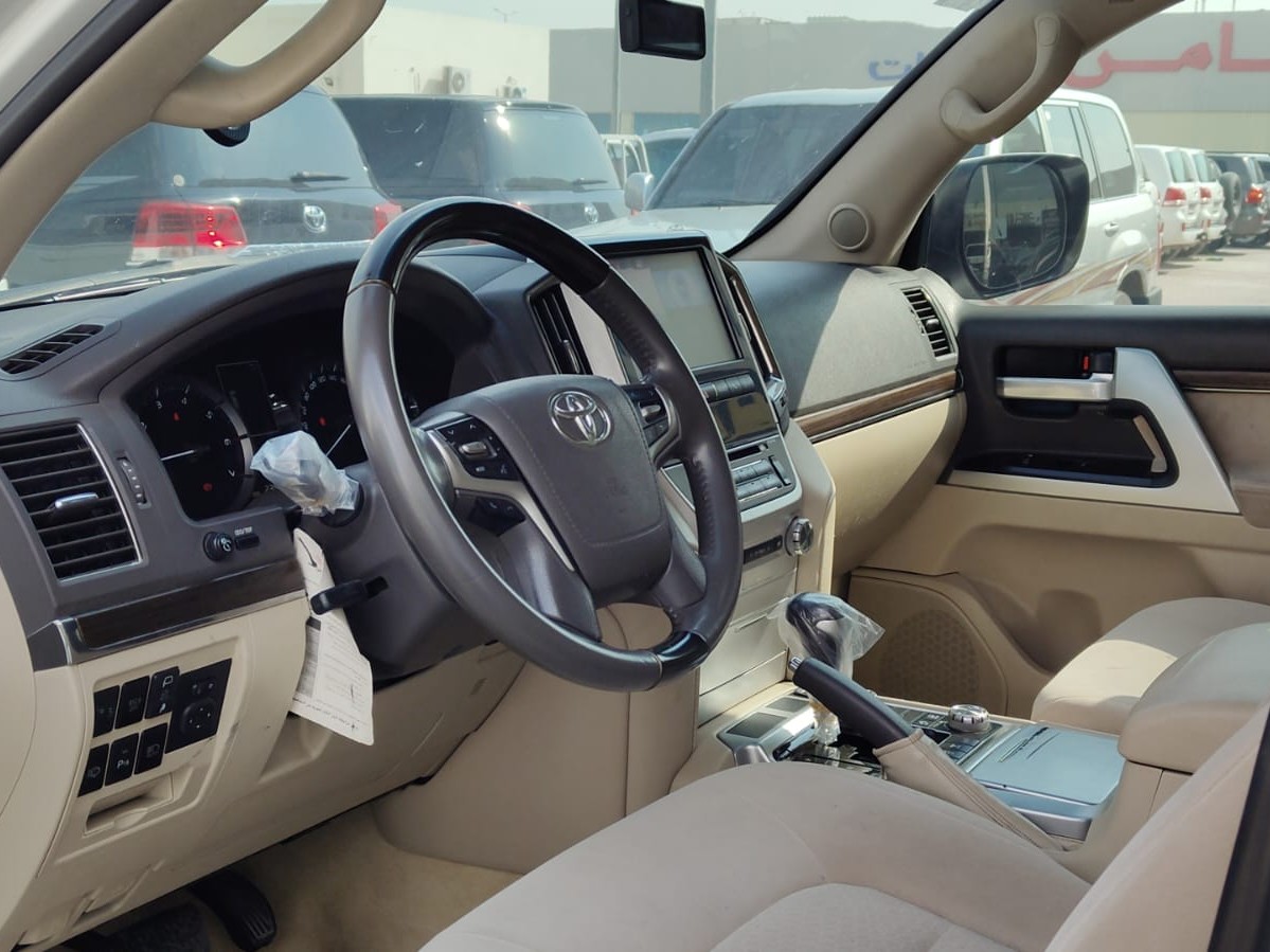 Toyota Land Cruiser VX.R 2021 - Image 4