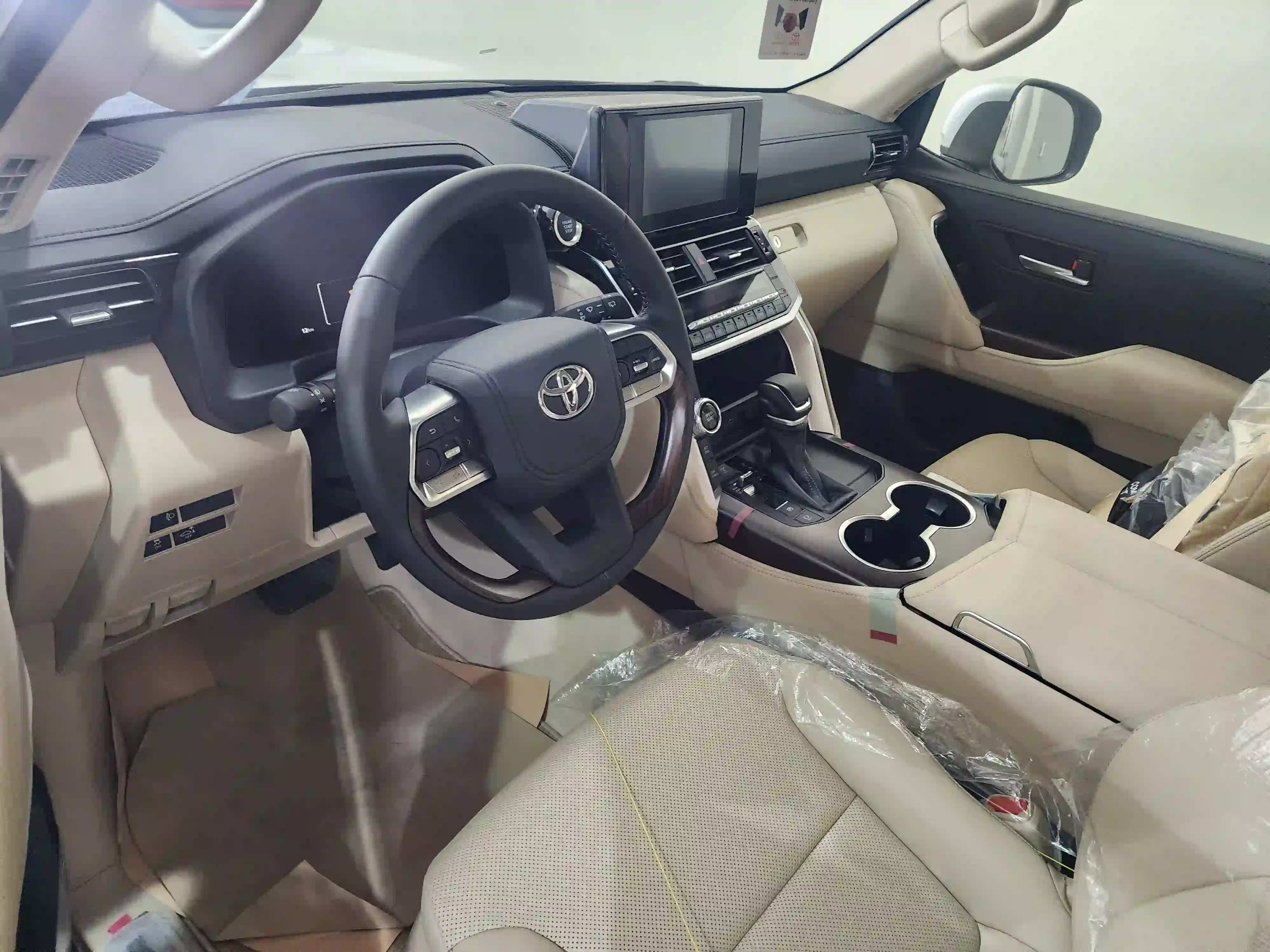Toyota Land Cruiser GX.R 2025 - Image 4