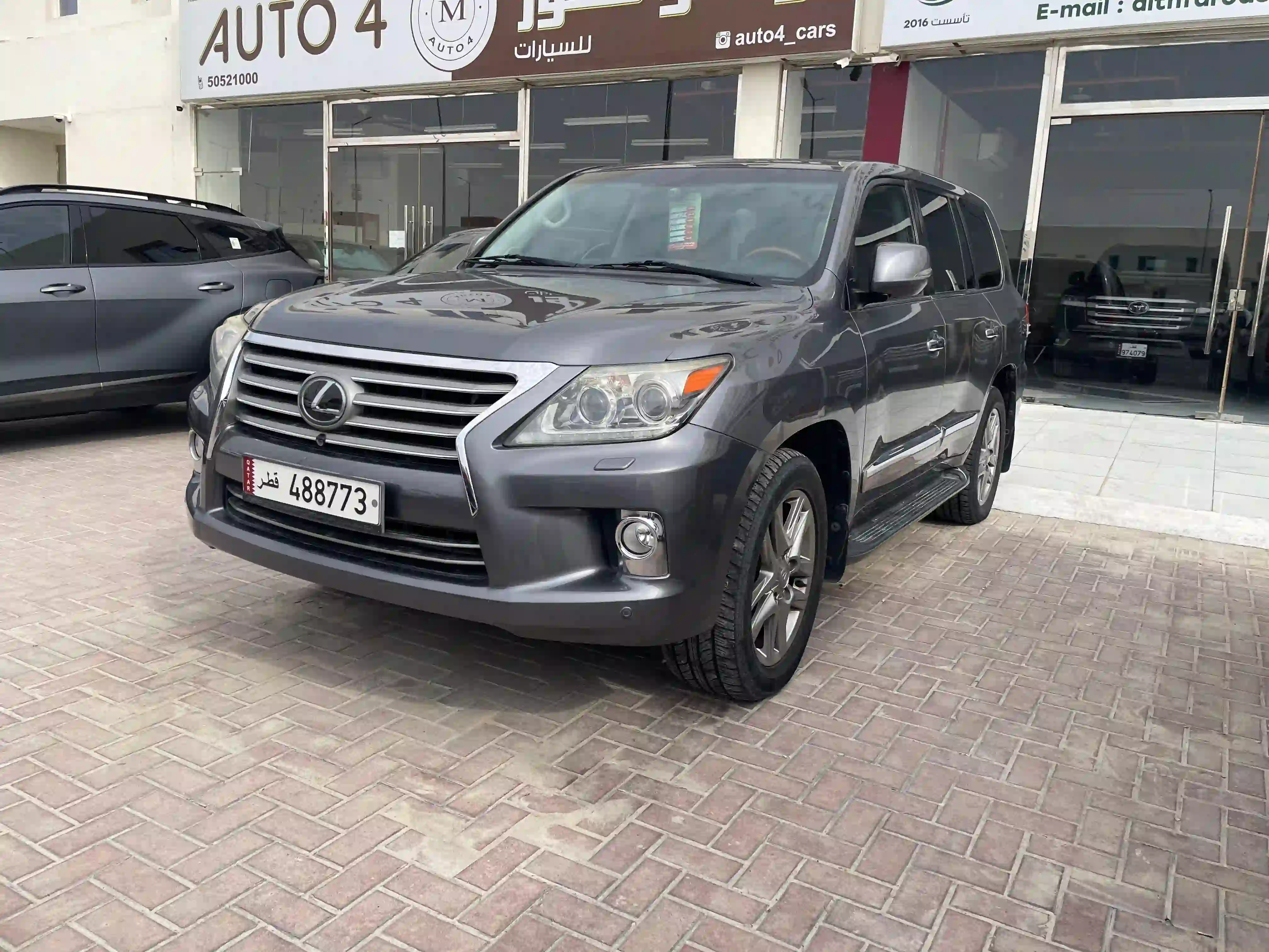 Lexus LX 570 2012