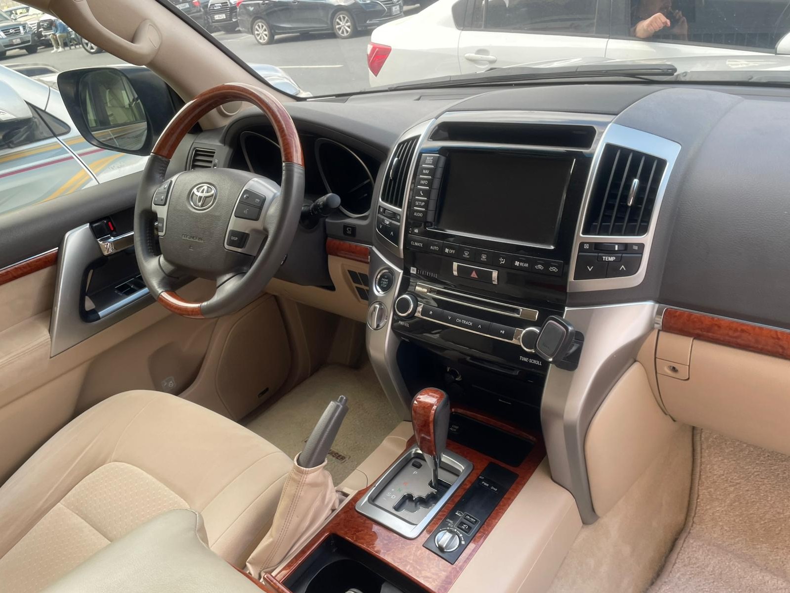 Toyota Land Cruiser VX.R 2013 - Image 3