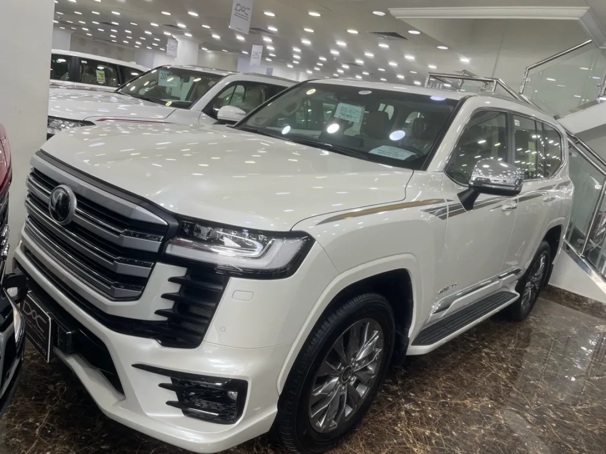 Toyota Land Cruiser VXR Twin Turbo 2024
