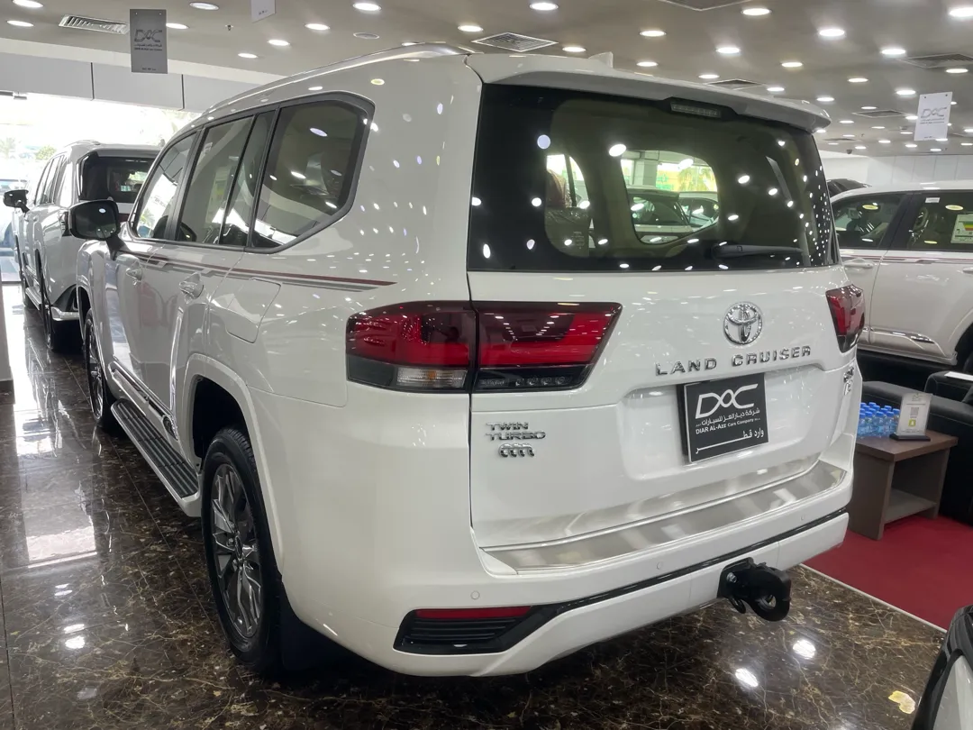 Toyota Land Cruiser GXR Twin Turbo 2026 - Image 2