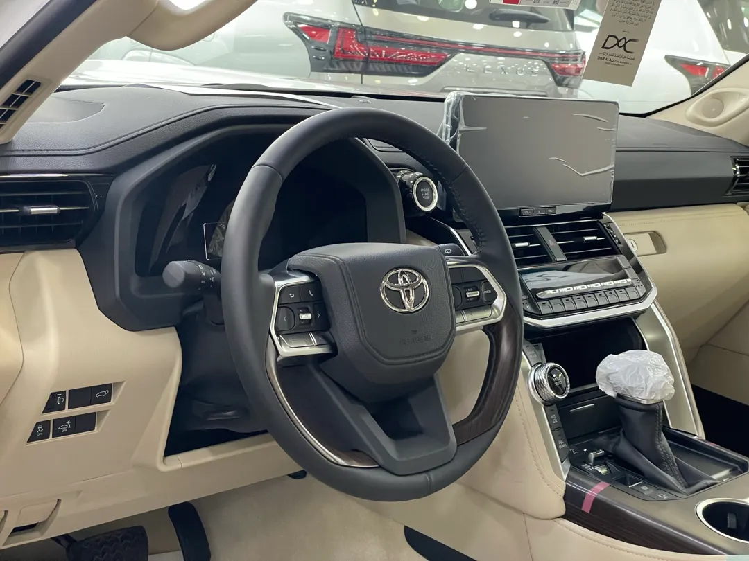 Toyota Land Cruiser GXR Twin Turbo 2026 - Image 4