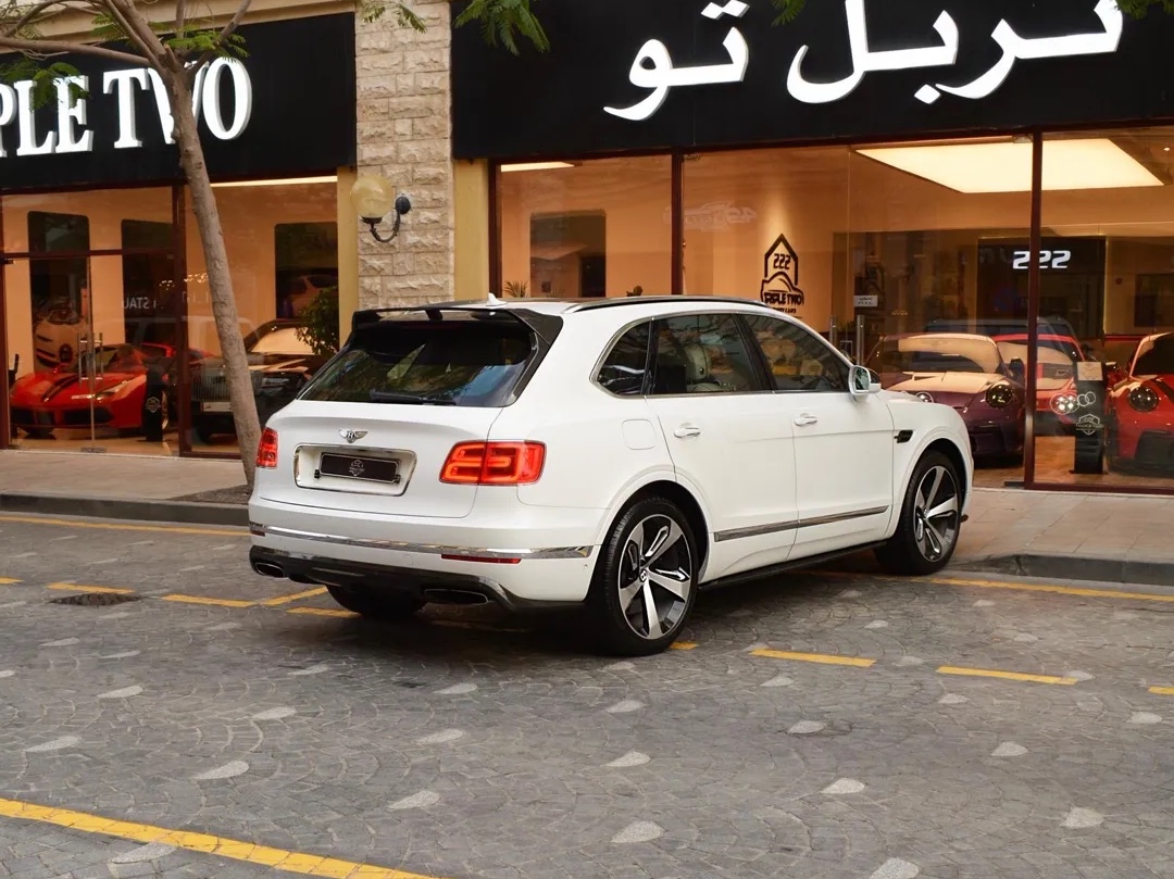 Bentley Bentayga 2017 - Image 3