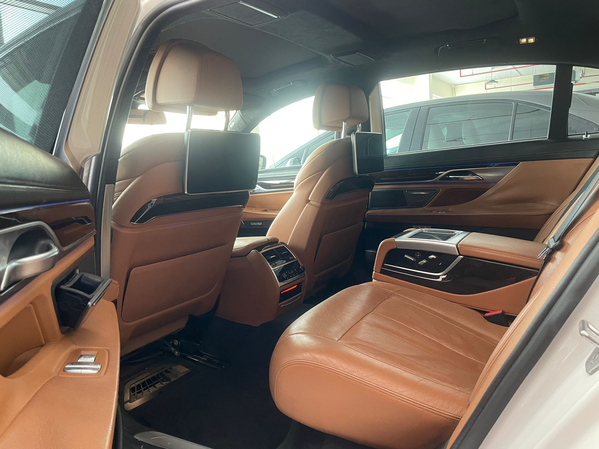 BMW 7-Series 740 Li 2016 - Image 3