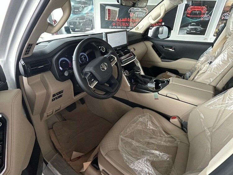 Toyota Land Cruiser VXR Twin Turbo 2025 - Image 3