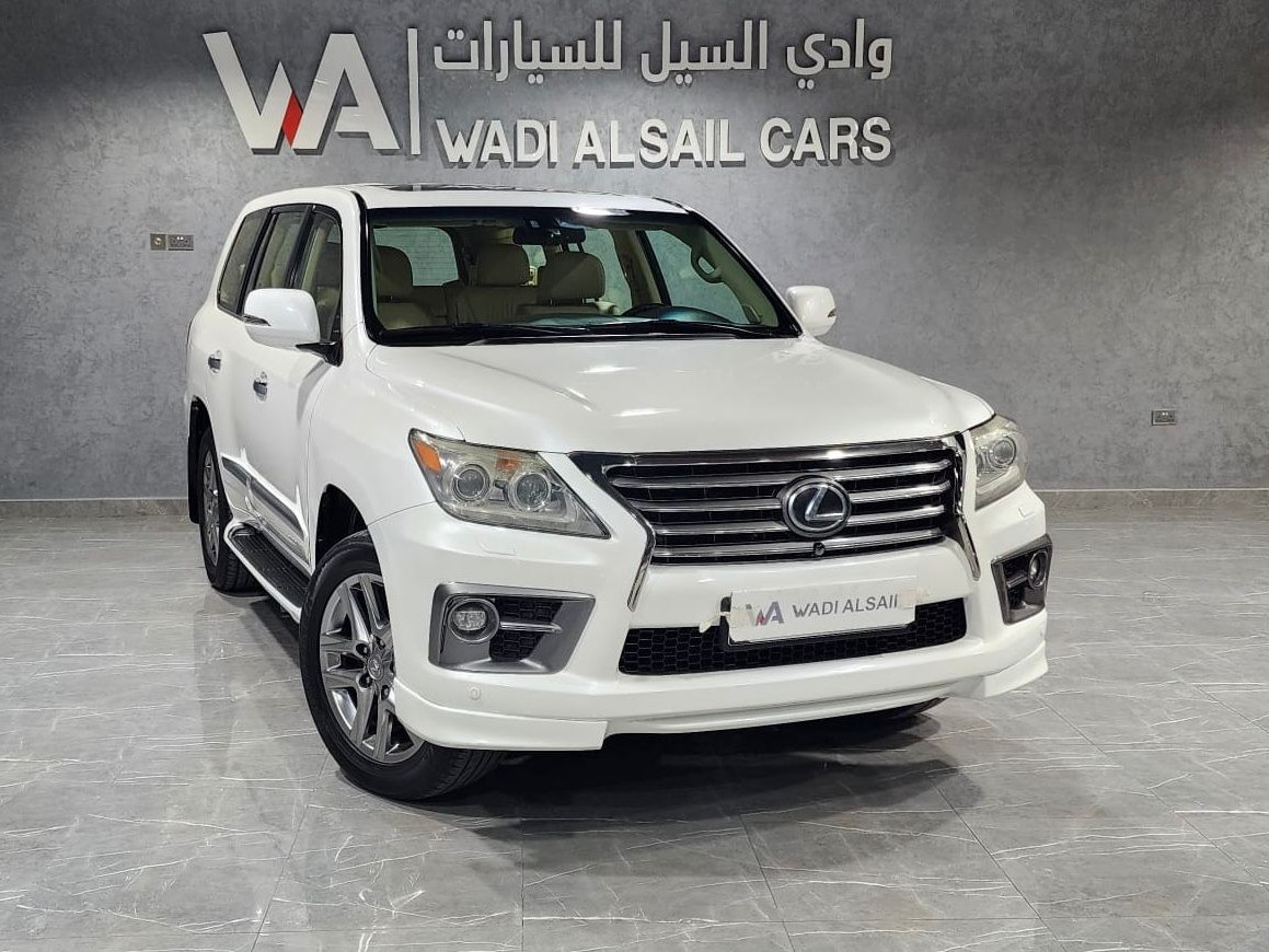 Lexus LX 570 2015 - Image 1