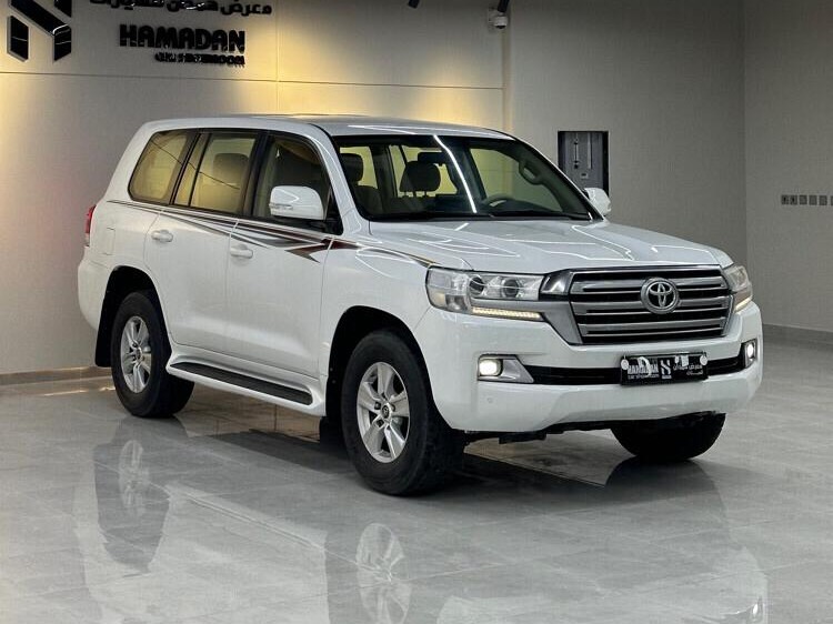 Toyota Land Cruiser GX.R 2018 - Image 2