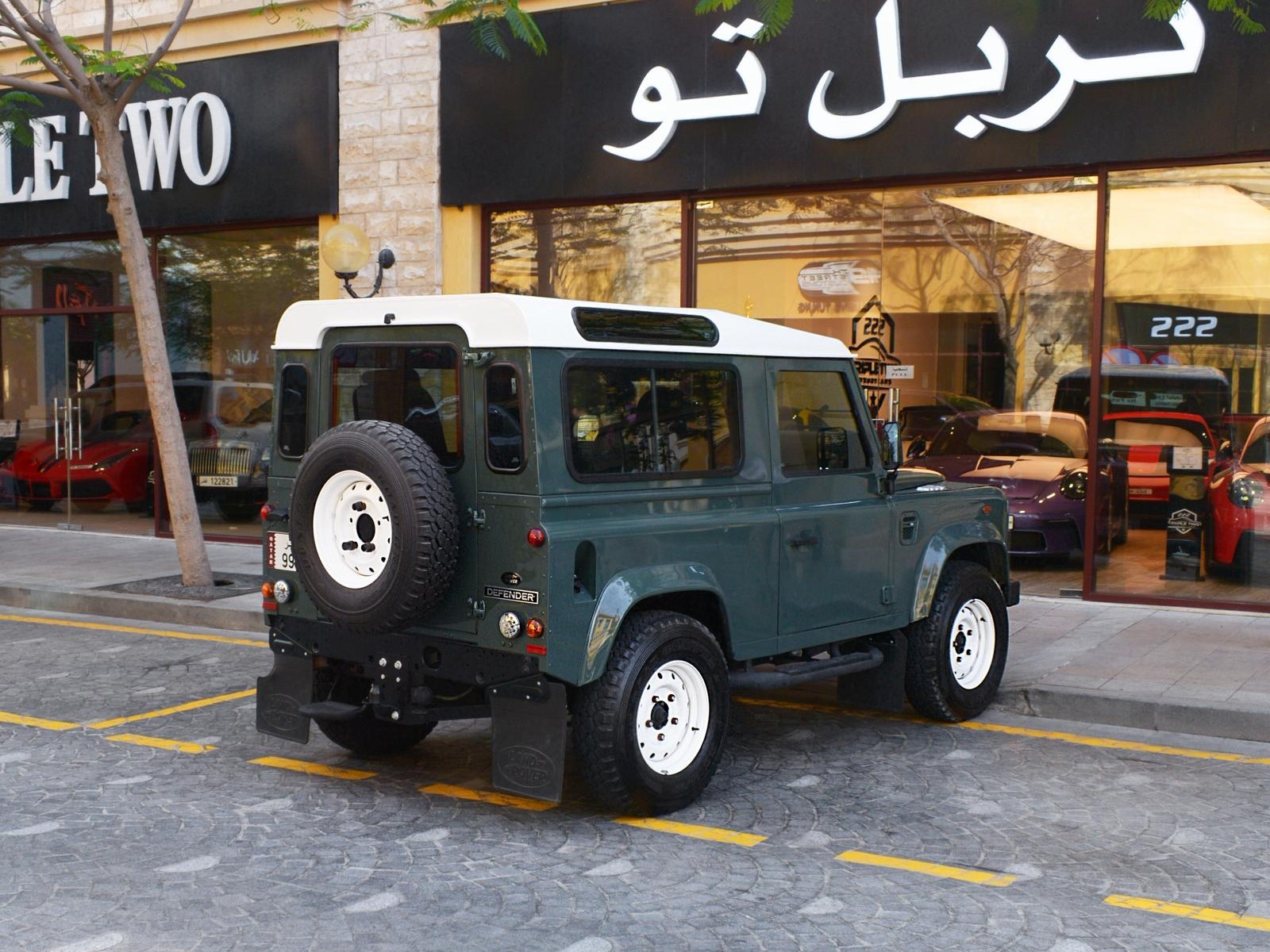Land Rover Defender 90 2012 - Image 2