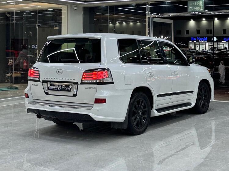 Lexus LX 570 SuperCharger 2015 - Image 4