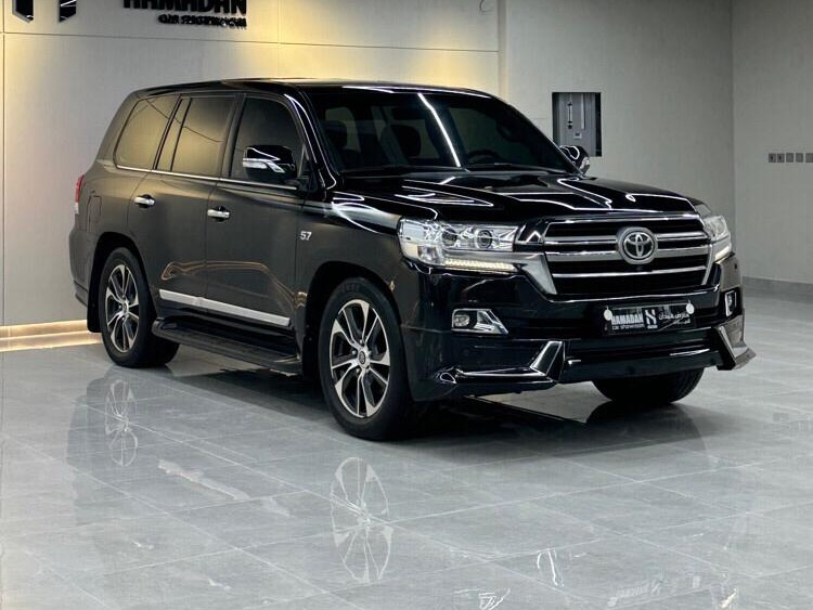 Toyota Land Cruiser VXR Grand Touring 2020 - Image 2