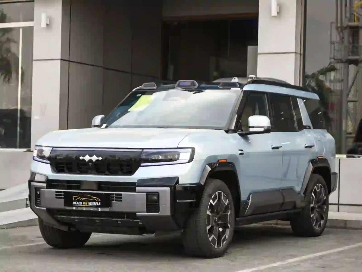 BYD  LEOPARD 8 2025