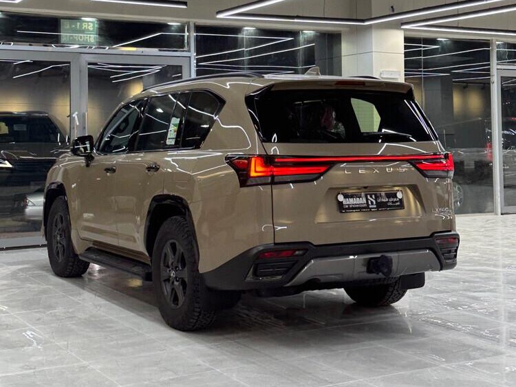 Lexus LX 600 OVERTRAIL 2025 - Image 3