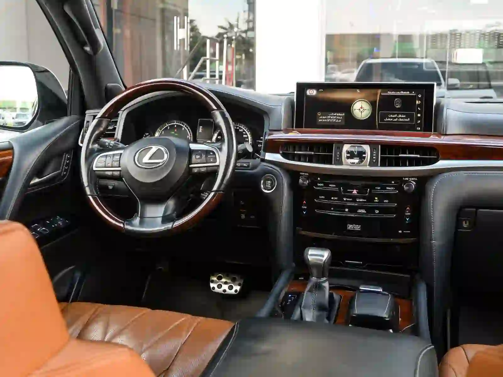 Lexus LX 570 S Black Edition 2021 - Image 4