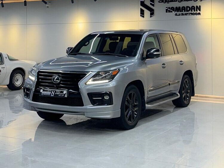 Lexus LX 570 2011