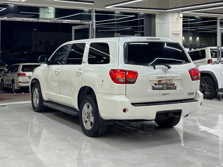 Toyota Sequoia 2014 - Image 4