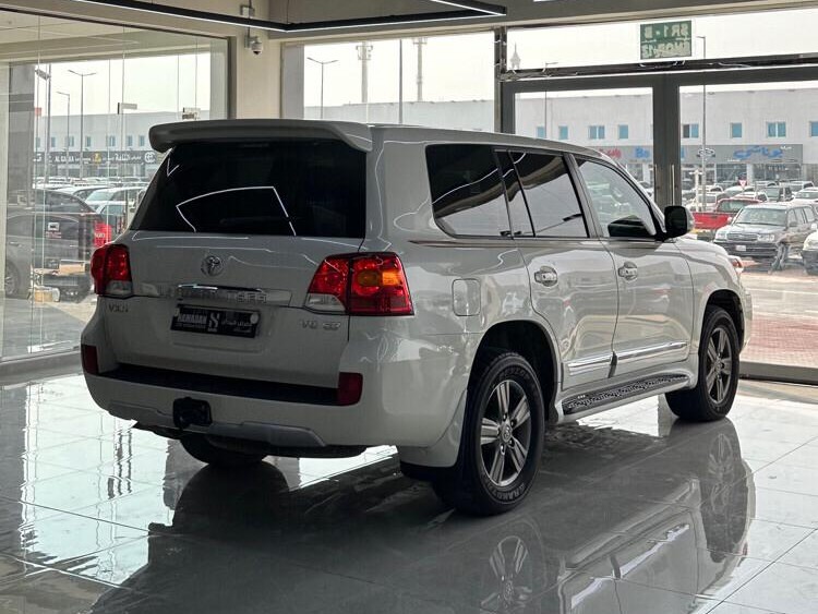 Toyota Land Cruiser VX.R 2015 - Image 3