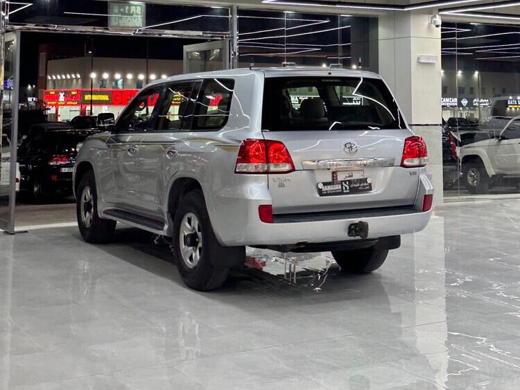 Toyota Land Cruiser VX.R 2008 - Image 3