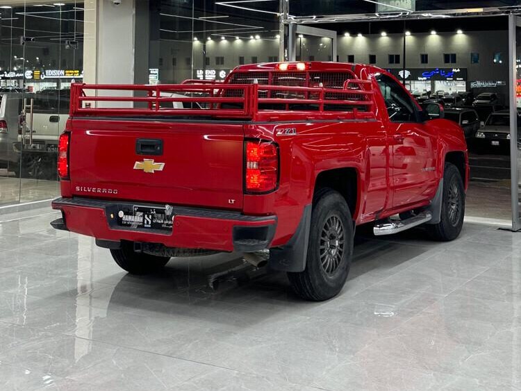 Chevrolet Silverado 2017 - Image 3