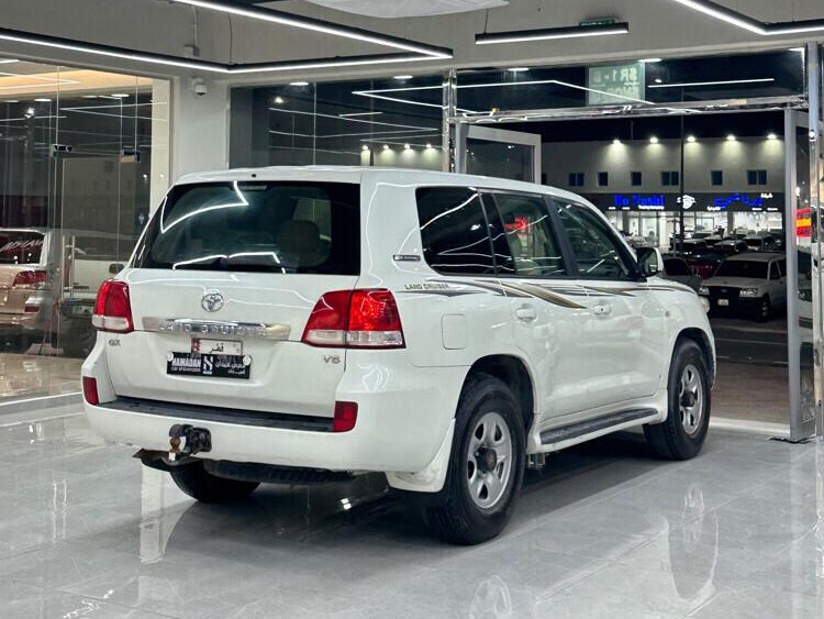 Toyota Land Cruiser GX 2011 - Image 3