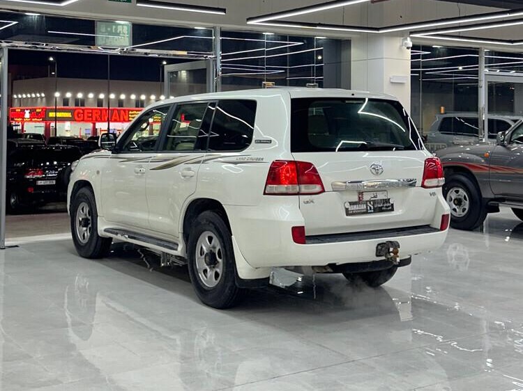 Toyota Land Cruiser GX 2011 - Image 4