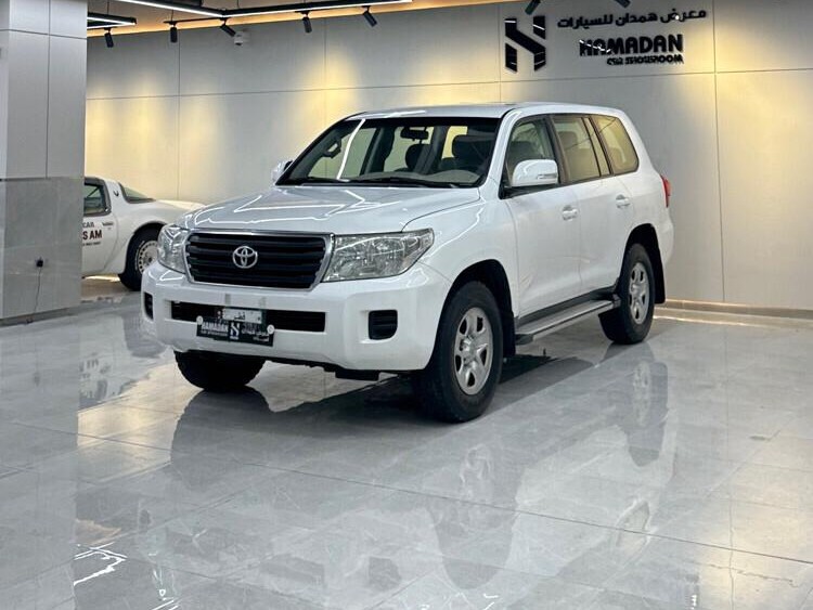 Toyota Land Cruiser G standard 2013