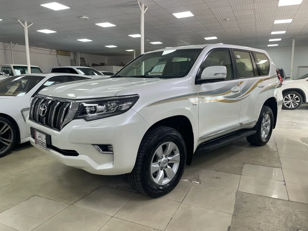 Toyota Prado TXL V.6 2022 - Image 2