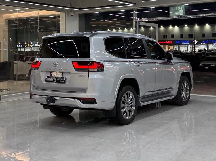 Toyota Land Cruiser GXR Twin Turbo 2024 - Image 3