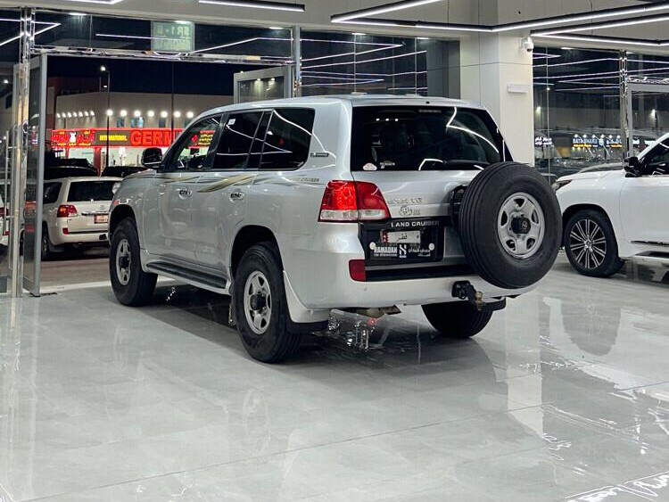 Toyota Land Cruiser G standard 2011 - Image 4