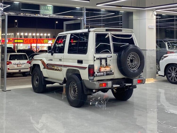 Toyota Land Cruiser 2020 - Image 3