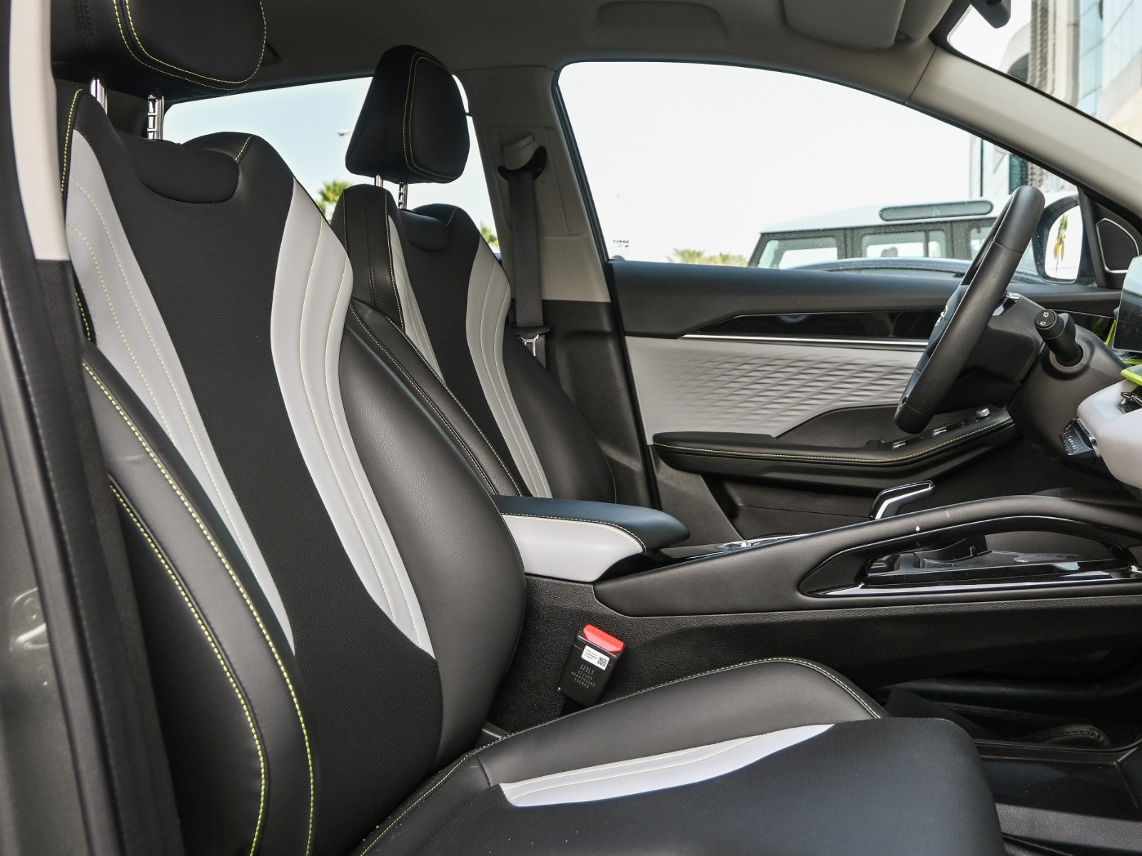Geely  Coolray 2024 - Image 3