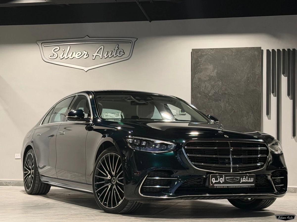 Mercedes-Benz S-Class Sedan 450 AMG 2024