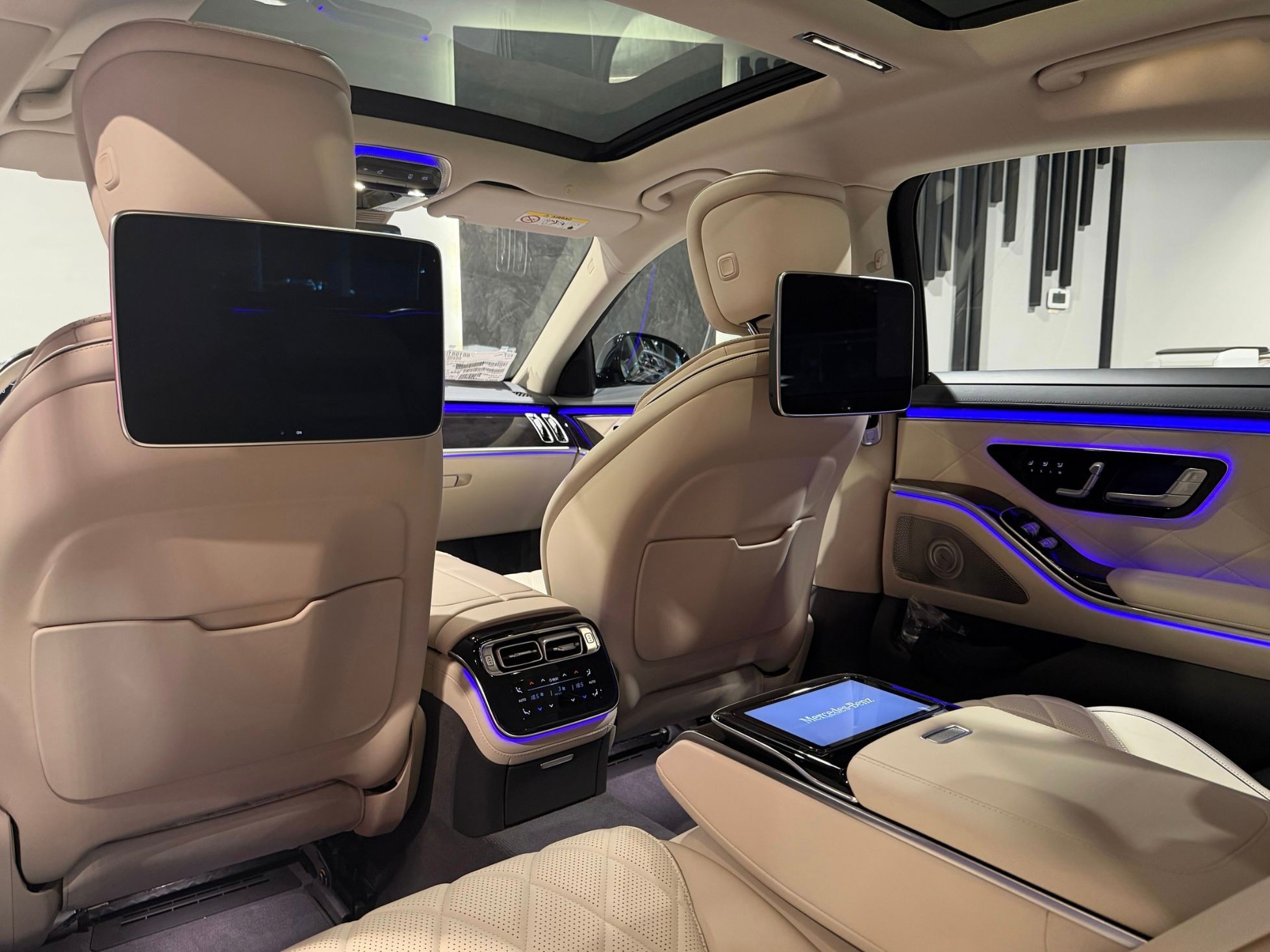 Mercedes-Benz S-Class Sedan 450 AMG 2024 - Image 2