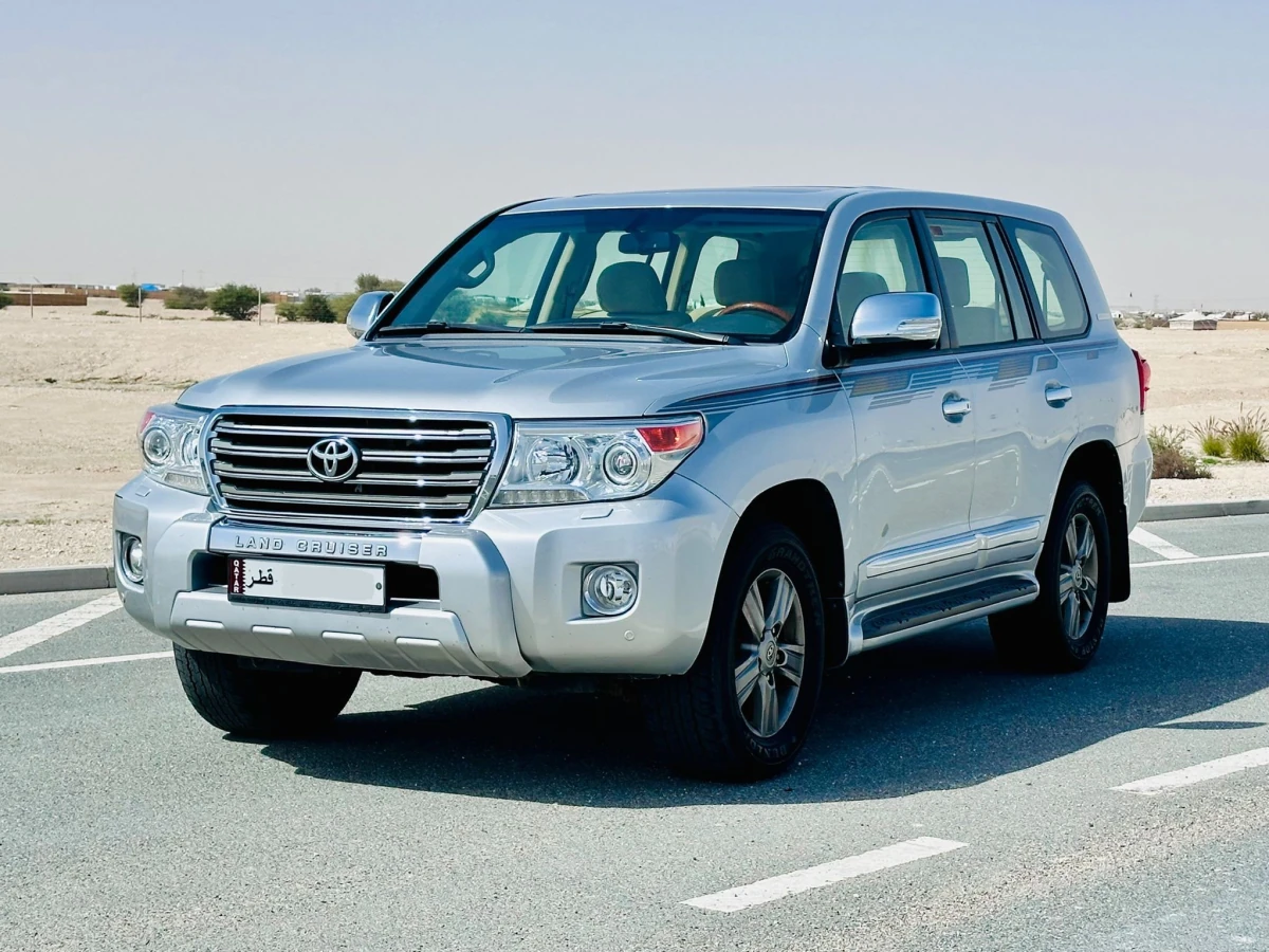 Toyota Land Cruiser GXR v8 2015